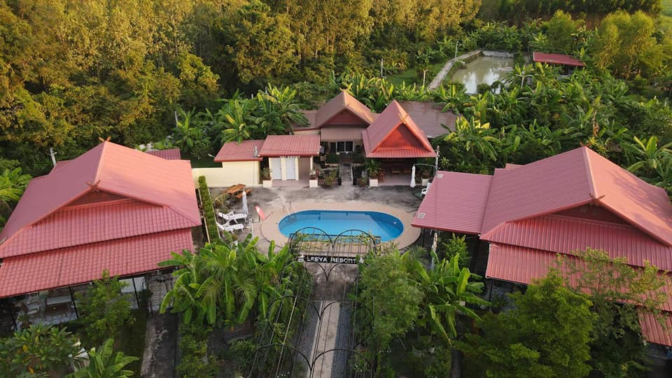 Leeya resort for sale would make a great old people's home only 10 Leeya Resort for sale in UdonThani free hold